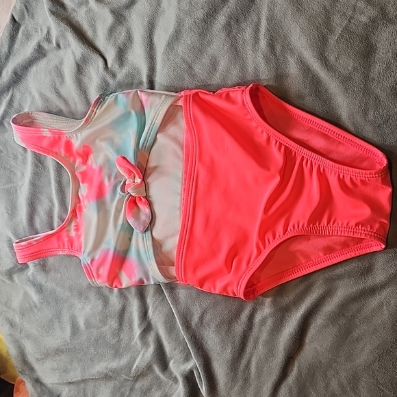 Cat & Jack Other - L One piece Swimsuit size 18 months of age